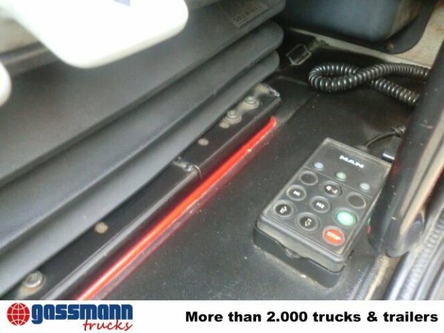 MAN L35 10.163 4x2 - 박스 트럭 : 사진 3 MAN L35 10.163 4x2 - 박스 트럭 : 사진 3