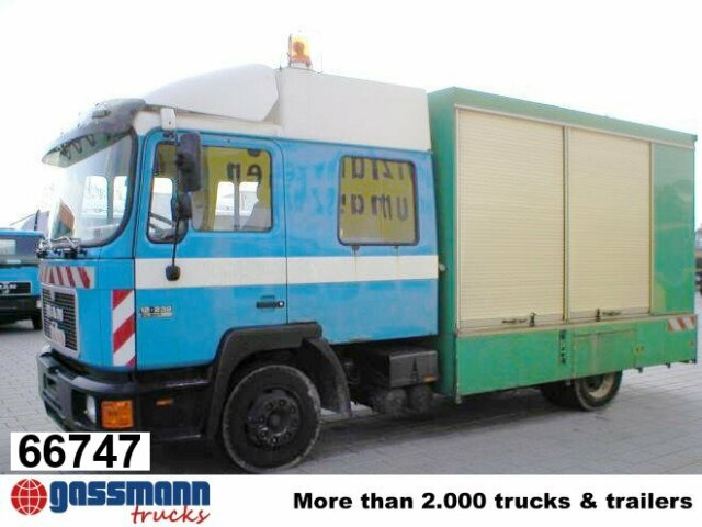 MAN Spülwagen - 진공 흡입 트럭 : 사진 1 MAN Spülwagen - 진공 흡입 트럭 : 사진 1