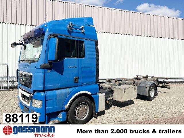 MAN TGX 18.400 4X2 LL, Fahrschule, XLX-Fahrerhaus - 컨테이너 운반 장치/ 스와프 보디 트럭 : 사진 1 MAN TGX 18.400 4X2 LL, Fahrschule, XLX-Fahrerhaus - 컨테이너 운반 장치/ 스와프 보디 트럭 : 사진 1