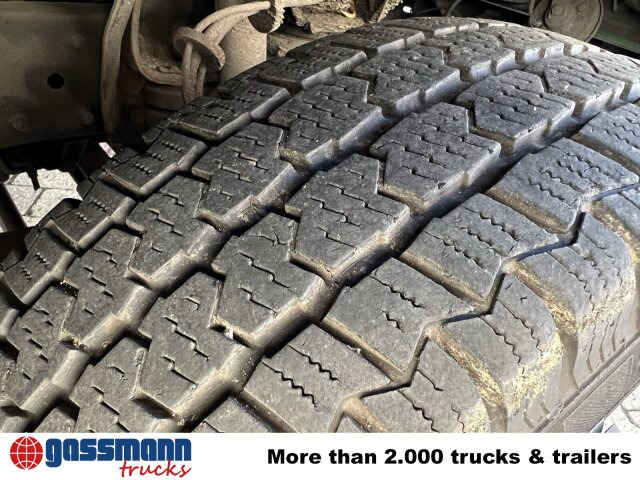 Mercedes-Benz 711 D-KA 4x2, Standklima, 11-Sitze, 2 x on stock - 소형 버스, 승합차 : 사진 2 Mercedes-Benz 711 D-KA 4x2, Standklima, 11-Sitze, 2 x on stock - 소형 버스, 승합차 : 사진 2