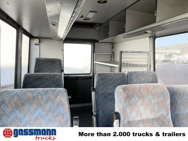 Mercedes-Benz 711 D-KA 4x2, Standklima, 11-Sitze, 2 x on stock - 소형 버스, 승합차 : 사진 5 Mercedes-Benz 711 D-KA 4x2, Standklima, 11-Sitze, 2 x on stock - 소형 버스, 승합차 : 사진 5