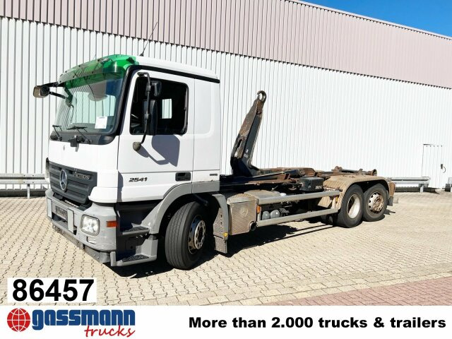 Mercedes-Benz Actros 2541 L 6x2/48 Retarder, Lenk-/Liftachse - 후크 리프트 트럭 : 사진 1 Mercedes-Benz Actros 2541 L 6x2/48 Retarder, Lenk-/Liftachse - 후크 리프트 트럭 : 사진 1