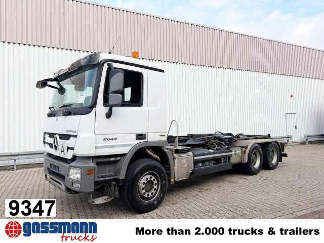 Mercedes-Benz Actros 2644 L 6x4 - 캡 새시 트럭 : 사진 1 Mercedes-Benz Actros 2644 L 6x4 - 캡 새시 트럭 : 사진 1