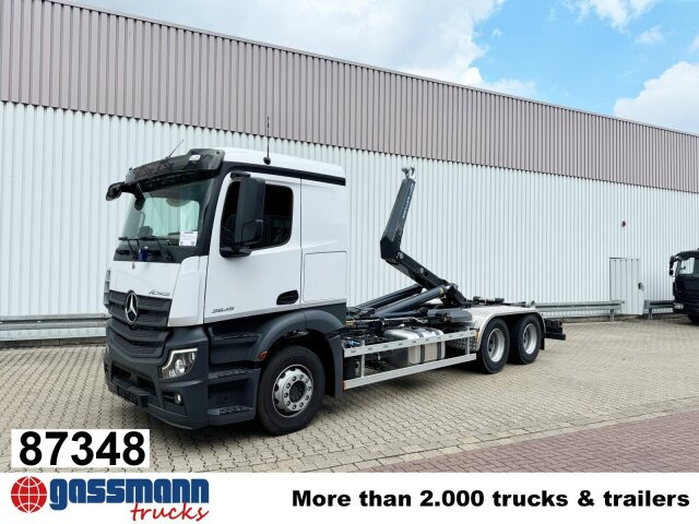 Mercedes-Benz Actros 2645 L 6x4, MultimediaCockpit, - 후크 리프트 트럭 : 사진 1 Mercedes-Benz Actros 2645 L 6x4, MultimediaCockpit, - 후크 리프트 트럭 : 사진 1