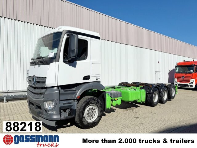 Mercedes-Benz Arocs 3242/48 LK 8x4/4, Lenk-/Liftachse, - 캡 새시 트럭 : 사진 1 Mercedes-Benz Arocs 3242/48 LK 8x4/4, Lenk-/Liftachse, - 캡 새시 트럭 : 사진 1