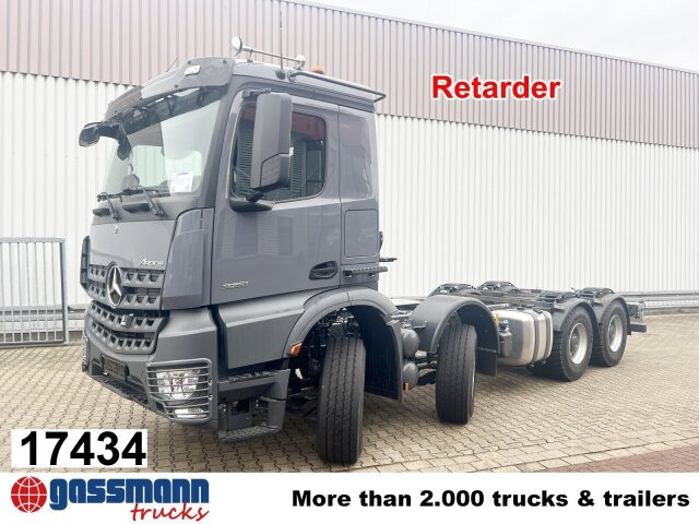 Mercedes-Benz Arocs 3251 L 8x4/4, mit Motorabtrieb C plus NA - 캡 새시 트럭 : 사진 1 Mercedes-Benz Arocs 3251 L 8x4/4, mit Motorabtrieb C plus NA - 캡 새시 트럭 : 사진 1
