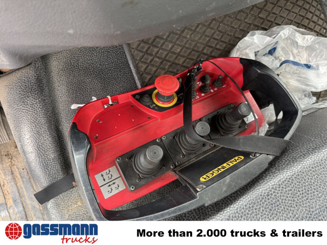 Mercedes-Benz Atego 1023 A 4x4, Einzelbereifung, Heckkran - 캡 새시 트럭, 크레인 트럭 : 사진 5 Mercedes-Benz Atego 1023 A 4x4, Einzelbereifung, Heckkran - 캡 새시 트럭, 크레인 트럭 : 사진 5