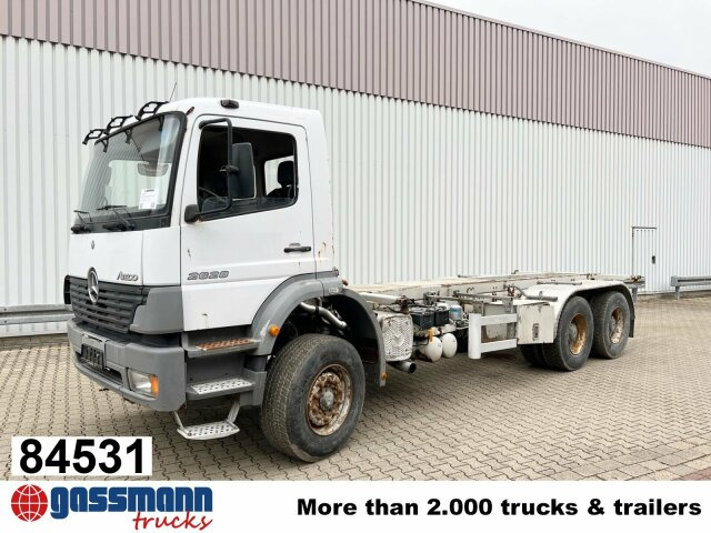 Mercedes-Benz Atego 2628 K 6x4, 6-Zylinder - 컨테이너 운반 장치/ 스와프 보디 트럭 : 사진 1 Mercedes-Benz Atego 2628 K 6x4, 6-Zylinder - 컨테이너 운반 장치/ 스와프 보디 트럭 : 사진 1