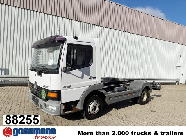 Mercedes-Benz Atego 815 4x2 - 캡 새시 트럭 : 사진 1 Mercedes-Benz Atego 815 4x2 - 캡 새시 트럭 : 사진 1