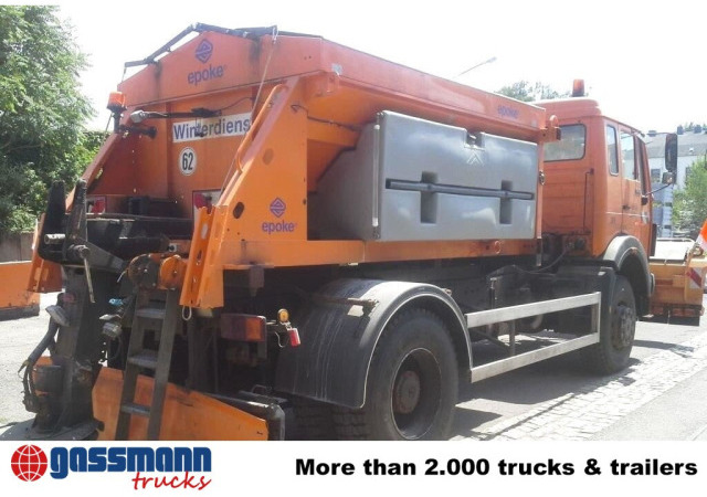 Mercedes-Benz NG 1928 A 4x4, V8-Motor, Winterdienstaustattung - 캡 새시 트럭 : 사진 3 Mercedes-Benz NG 1928 A 4x4, V8-Motor, Winterdienstaustattung - 캡 새시 트럭 : 사진 3