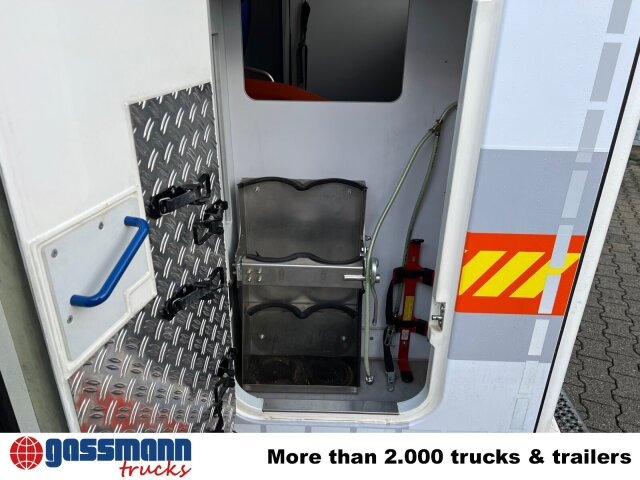 Mercedes-Benz Sprinter 313 CDI 4x2, Rettungswagen - 패널 밴 : 사진 2 Mercedes-Benz Sprinter 313 CDI 4x2, Rettungswagen - 패널 밴 : 사진 2