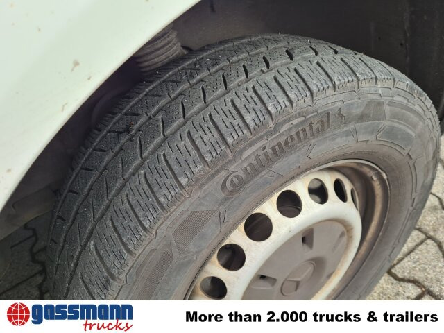 Mercedes-Benz Sprinter 316 KA 4x2, Rettungswagen - 패널 밴 : 사진 3 Mercedes-Benz Sprinter 316 KA 4x2, Rettungswagen - 패널 밴 : 사진 3