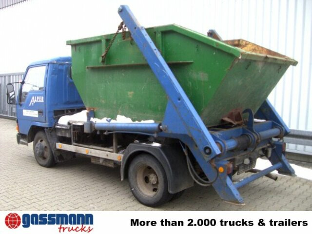 Mitsubishi Canter 4x2 - 스킵 로더 트럭 : 사진 2 Mitsubishi Canter 4x2 - 스킵 로더 트럭 : 사진 2