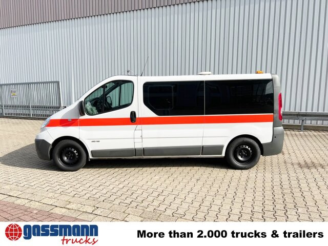 Renault Trafik 2.0 dCi115 4x2, Krankentransporter - 구급차 : 사진 4 Renault Trafik 2.0 dCi115 4x2, Krankentransporter - 구급차 : 사진 4