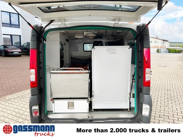 Renault Trafik 2.0 dCi115 4x2, Krankentransporter - 구급차 : 사진 2 Renault Trafik 2.0 dCi115 4x2, Krankentransporter - 구급차 : 사진 2