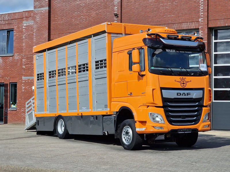 DAF XF 530 4x2 - Livestock Menke 2 deck water & ventilation - 가축 트럭 : 사진 2 DAF XF 530 4x2 - Livestock Menke 2 deck water & ventilation - 가축 트럭 : 사진 2