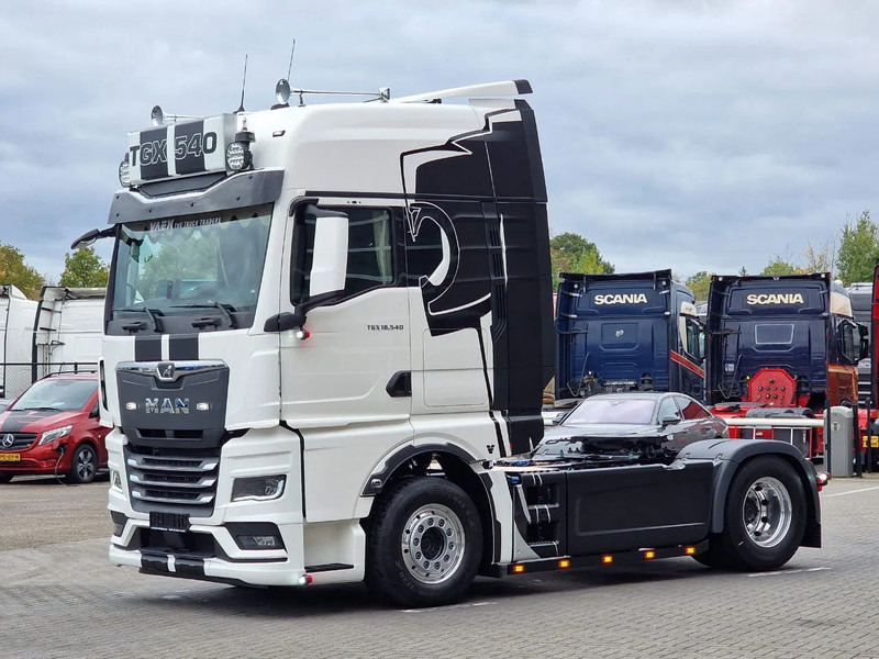 MAN TGX 18.540 GX - New - Retarder - Night clima - Alcoa - Show truck - Lightbar - - 트랙터 유닛 : 사진 3 MAN TGX 18.540 GX - New - Retarder - Night clima - Alcoa - Show truck - Lightbar - - 트랙터 유닛 : 사진 3