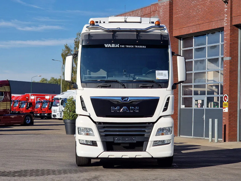 MAN TGX 26.500 6x2 XXL - Chassis - Full air - Night clima - AS Tronic - - 캡 새시 트럭 : 사진 2 MAN TGX 26.500 6x2 XXL - Chassis - Full air - Night clima - AS Tronic - - 캡 새시 트럭 : 사진 2