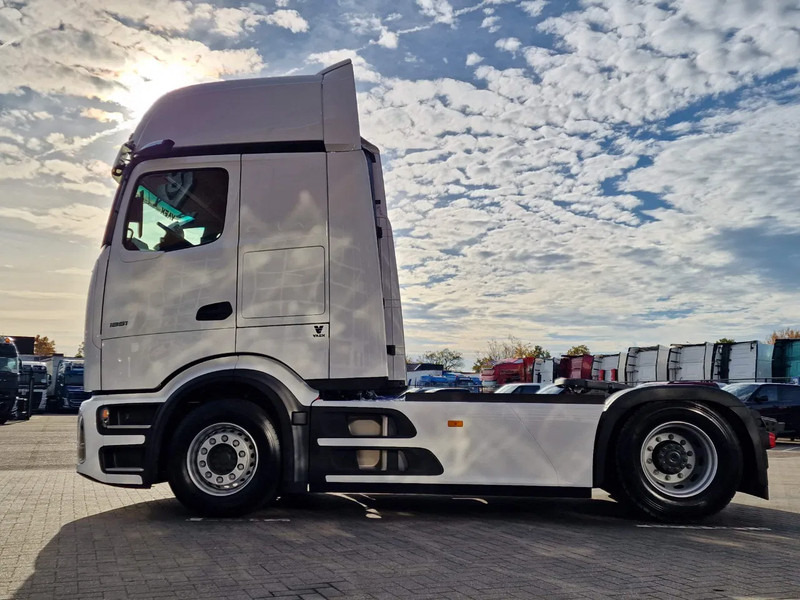 Mercedes-Benz Actros 1851 Procab GigaSpace 4x2 - New - Retarder - Mirror cam - 2x tank - Full spoiler - Navi - 트랙터 유닛 : 사진 4 Mercedes-Benz Actros 1851 Procab GigaSpace 4x2 - New - Retarder - Mirror cam - 2x tank - Full spoiler - Navi - 트랙터 유닛 : 사진 4