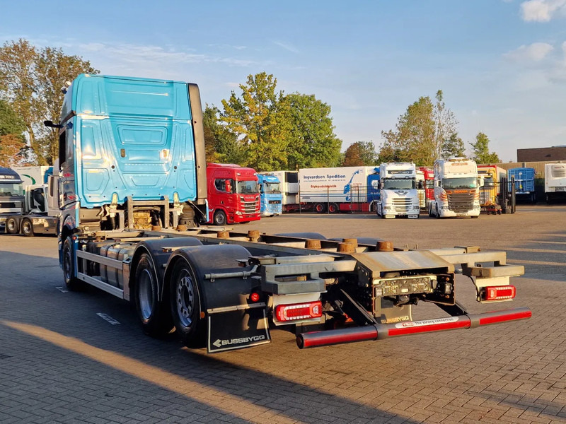 Mercedes-Benz Actros 2553 6x2 - BDF - Retarder - 4.90 WB - Loadlift - Full air - 컨테이너 운반 장치/ 스와프 보디 트럭 : 사진 5 Mercedes-Benz Actros 2553 6x2 - BDF - Retarder - 4.90 WB - Loadlift - Full air - 컨테이너 운반 장치/ 스와프 보디 트럭 : 사진 5