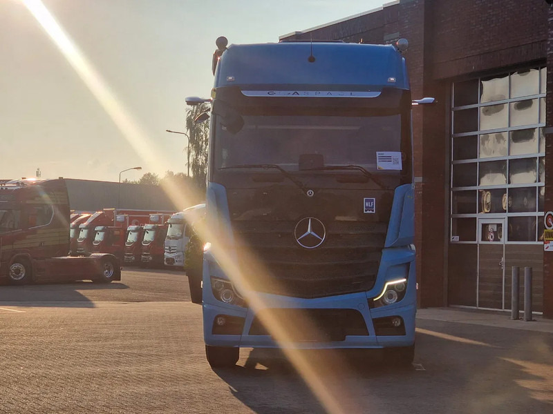Mercedes-Benz Actros 2553 6x2 - BDF - Retarder - 4.90 WB - Loadlift - Full air - 컨테이너 운반 장치/ 스와프 보디 트럭 : 사진 2 Mercedes-Benz Actros 2553 6x2 - BDF - Retarder - 4.90 WB - Loadlift - Full air - 컨테이너 운반 장치/ 스와프 보디 트럭 : 사진 2
