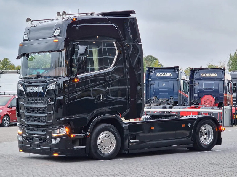 Scania 590S V8 NGS Highline 4x2 - New show truck - Full spec - Retarder - Leather - Full air - BUFFL - 트랙터 유닛 : 사진 5 Scania 590S V8 NGS Highline 4x2 - New show truck - Full spec - Retarder - Leather - Full air - BUFFL - 트랙터 유닛 : 사진 5