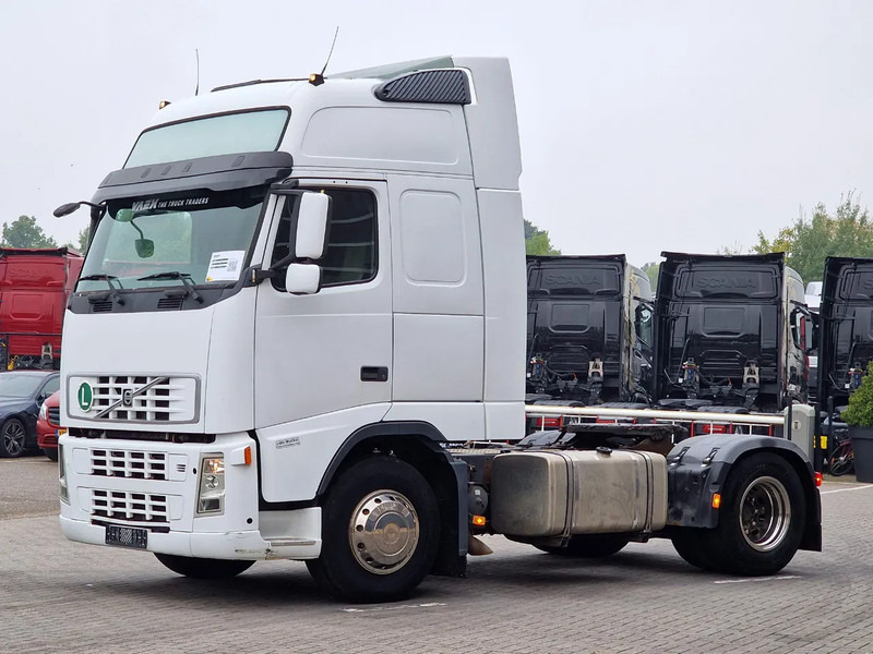 Volvo FH 13.440 Globetrotter XL 4x2 - Manual gearbox - Euro 5 - Low KM - 트랙터 유닛 : 사진 3 Volvo FH 13.440 Globetrotter XL 4x2 - Manual gearbox - Euro 5 - Low KM - 트랙터 유닛 : 사진 3