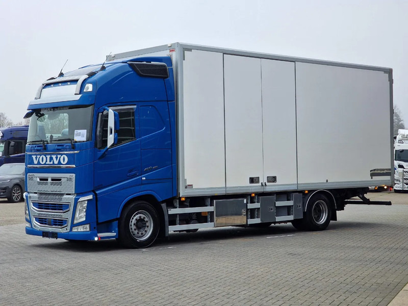 Volvo FH 13.460 Globetrotter XL 4x2 - Box with side doors - Manual gearbox - Full air - 박스 트럭 : 사진 3 Volvo FH 13.460 Globetrotter XL 4x2 - Box with side doors - Manual gearbox - Full air - 박스 트럭 : 사진 3