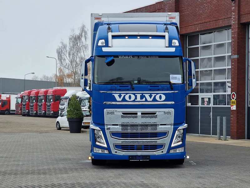Volvo FH 13.460 Globetrotter XL 4x2 - Box with side doors - Manual gearbox - Full air - 박스 트럭 : 사진 2 Volvo FH 13.460 Globetrotter XL 4x2 - Box with side doors - Manual gearbox - Full air - 박스 트럭 : 사진 2