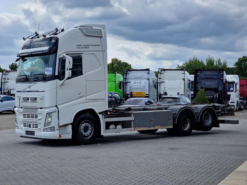 Volvo FH 13.500 Globetrotter XL 6x2 - BDF - Retarder - I parkcool - Full air - 4.90 WB - 컨테이너 운반 장치/ 스와프 보디 트럭 : 사진 3 Volvo FH 13.500 Globetrotter XL 6x2 - BDF - Retarder - I parkcool - Full air - 4.90 WB - 컨테이너 운반 장치/ 스와프 보디 트럭 : 사진 3