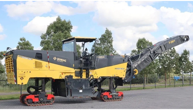 Bomag BM 2200/75 | COLD PLANER | NEW CONDITION! - 건설기계 : 사진 5 Bomag BM 2200/75 | COLD PLANER | NEW CONDITION! - 건설기계 : 사진 5