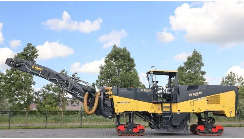 Bomag BM 2200/75 | COLD PLANER | NEW CONDITION! - 아스팔트 기계 : 사진 1 Bomag BM 2200/75 | COLD PLANER | NEW CONDITION! - 아스팔트 기계 : 사진 1