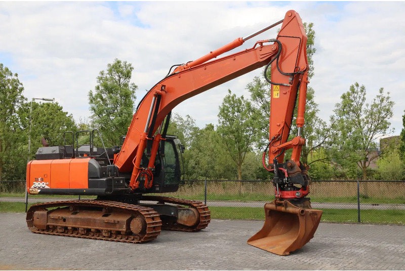 Hitachi ZX300 LC-6 | ROTOTILT | BUCKET | GPS - 크롤러 굴삭기 : 사진 5 Hitachi ZX300 LC-6 | ROTOTILT | BUCKET | GPS - 크롤러 굴삭기 : 사진 5