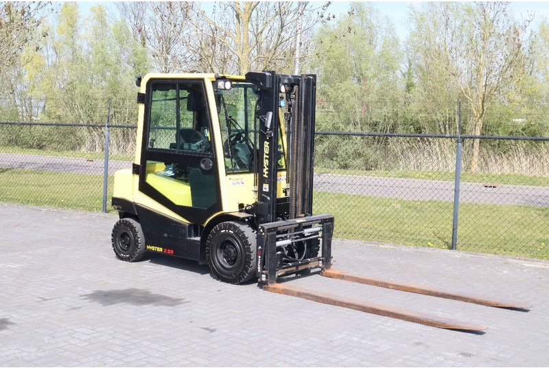 Hyster H2.5 A | BOOM SUSPENSION | SIDESHIFT | FORK EXTENTIONS | FORK POSITIONERS - 디젤 지게차 : 사진 5 Hyster H2.5 A | BOOM SUSPENSION | SIDESHIFT | FORK EXTENTIONS | FORK POSITIONERS - 디젤 지게차 : 사진 5