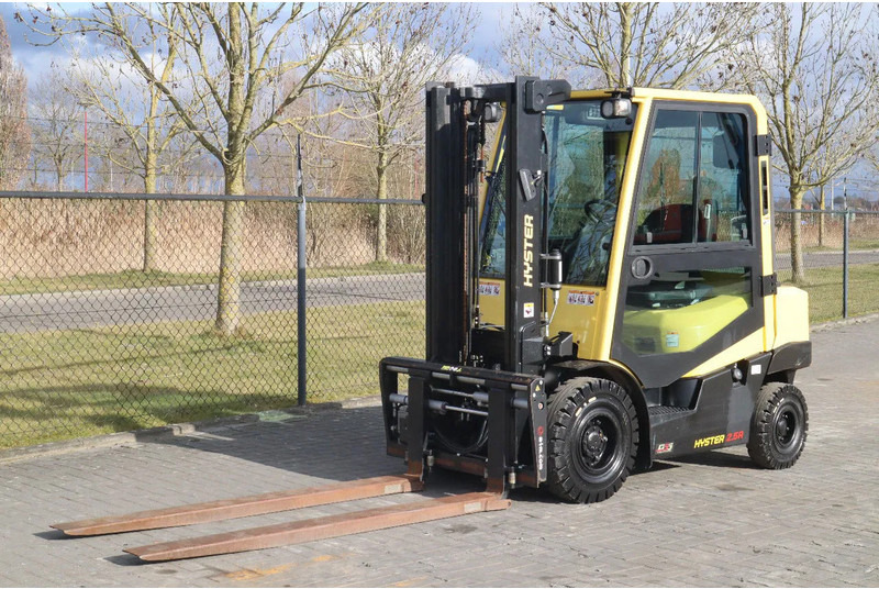Hyster H2.5 A | BOOM SUSPENSION | SIDESHIFT | FORK EXTENTIONS | FORK POSITIONERS - 디젤 지게차 : 사진 2 Hyster H2.5 A | BOOM SUSPENSION | SIDESHIFT | FORK EXTENTIONS | FORK POSITIONERS - 디젤 지게차 : 사진 2