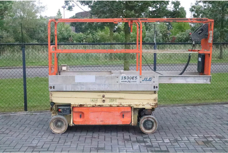 JLG 1930 ES | 7.7 METER | 230 KG - 시저 리프트 : 사진 4 JLG 1930 ES | 7.7 METER | 230 KG - 시저 리프트 : 사진 4