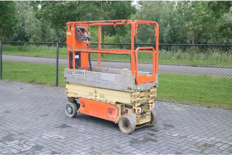 JLG 1930 ES | 7.7 METER | 230 KG - 시저 리프트 : 사진 2 JLG 1930 ES | 7.7 METER | 230 KG - 시저 리프트 : 사진 2