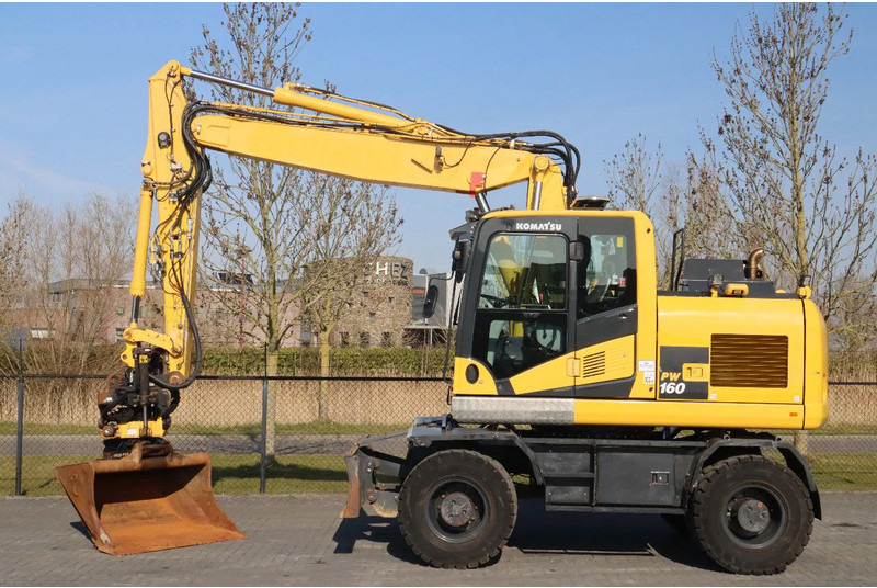 Komatsu PW160-11 | ENGCON TILTROTATOR | BUCKET | TRAILER HYDR. - 휠 굴삭기 : 사진 1 Komatsu PW160-11 | ENGCON TILTROTATOR | BUCKET | TRAILER HYDR. - 휠 굴삭기 : 사진 1