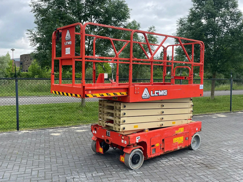 LGMG AS1012E | 12 METER | 320 KG | GS-3232 | ES 3246 - 시저 리프트 : 사진 5 LGMG AS1012E | 12 METER | 320 KG | GS-3232 | ES 3246 - 시저 리프트 : 사진 5