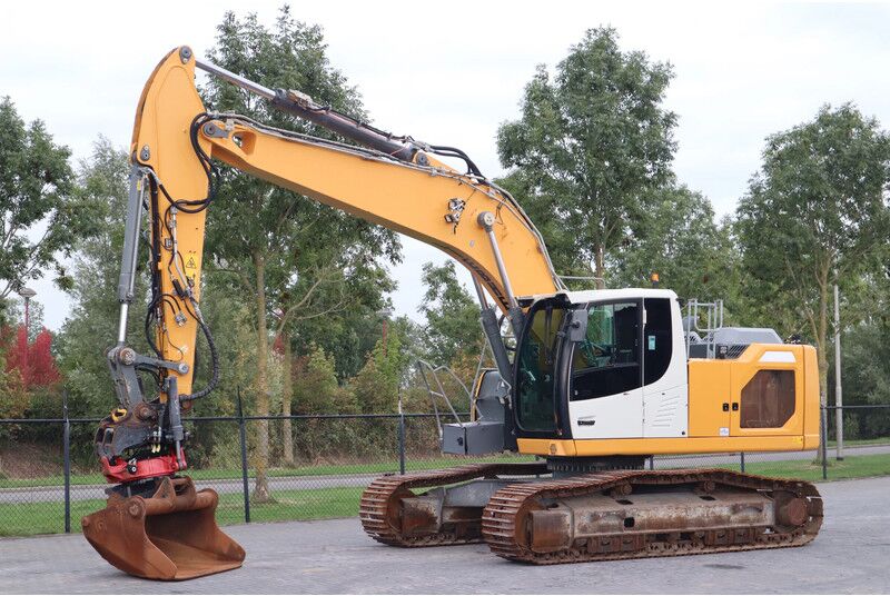 Liebherr R924 WLC | ROTOTILT R8 | BUCKET | - 크롤러 굴삭기 : 사진 2 Liebherr R924 WLC | ROTOTILT R8 | BUCKET | - 크롤러 굴삭기 : 사진 2