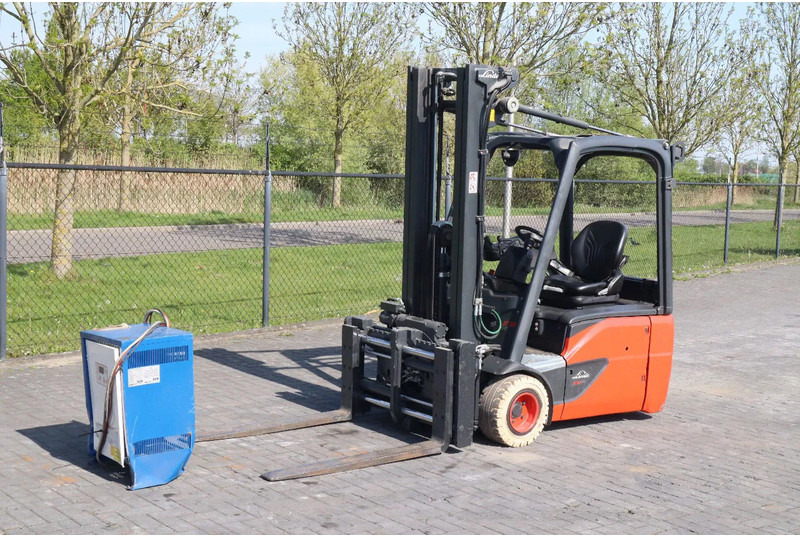 Linde E18 -02 | ROTATOR FORKS | SIDESHIFT - 전기 지게차 : 사진 2 Linde E18 -02 | ROTATOR FORKS | SIDESHIFT - 전기 지게차 : 사진 2