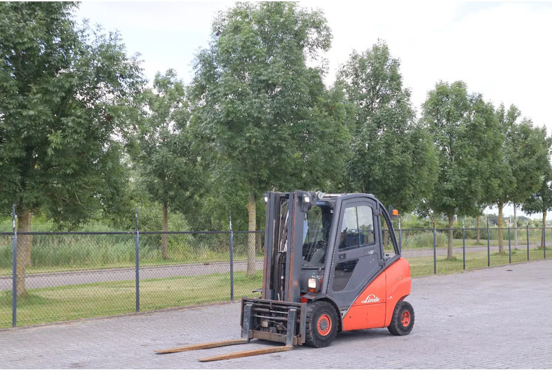 Linde H35D | SIDESHIFT + SPREADER | FREELIFT | 4.7 M - 디젤 지게차 : 사진 2 Linde H35D | SIDESHIFT + SPREADER | FREELIFT | 4.7 M - 디젤 지게차 : 사진 2