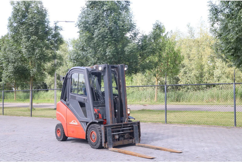 Linde H35D | SIDESHIFT + SPREADER | FREELIFT | 4.7 M - 디젤 지게차 : 사진 5 Linde H35D | SIDESHIFT + SPREADER | FREELIFT | 4.7 M - 디젤 지게차 : 사진 5