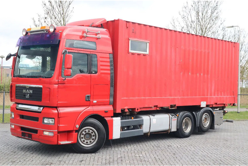 MAN TGA 26.480 | 6X2 | RETARDER | BDF | MOBILE WORKSHOP - 컨테이너 운반 장치/ 스와프 보디 트럭 : 사진 1 MAN TGA 26.480 | 6X2 | RETARDER | BDF | MOBILE WORKSHOP - 컨테이너 운반 장치/ 스와프 보디 트럭 : 사진 1