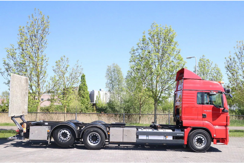 MAN TGS 26.360 | 6X2 | BDF | ONLY 80.000 KM! | EURO 5 - 캡 새시 트럭 : 사진 3 MAN TGS 26.360 | 6X2 | BDF | ONLY 80.000 KM! | EURO 5 - 캡 새시 트럭 : 사진 3