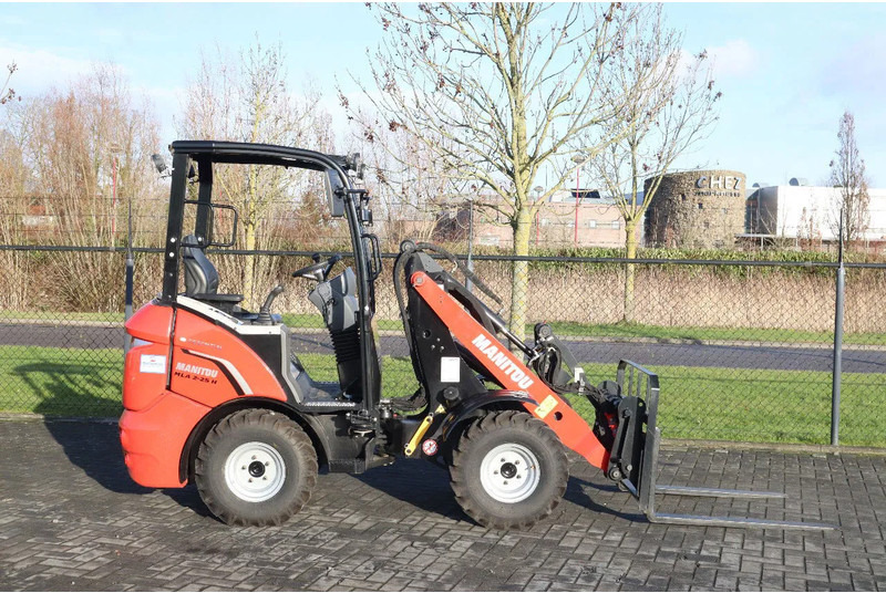 Manitou MLA 2-25 H | FORKS | QUICK COUPLER | NEW UNUSED - 휠 로더 : 사진 4 Manitou MLA 2-25 H | FORKS | QUICK COUPLER | NEW UNUSED - 휠 로더 : 사진 4