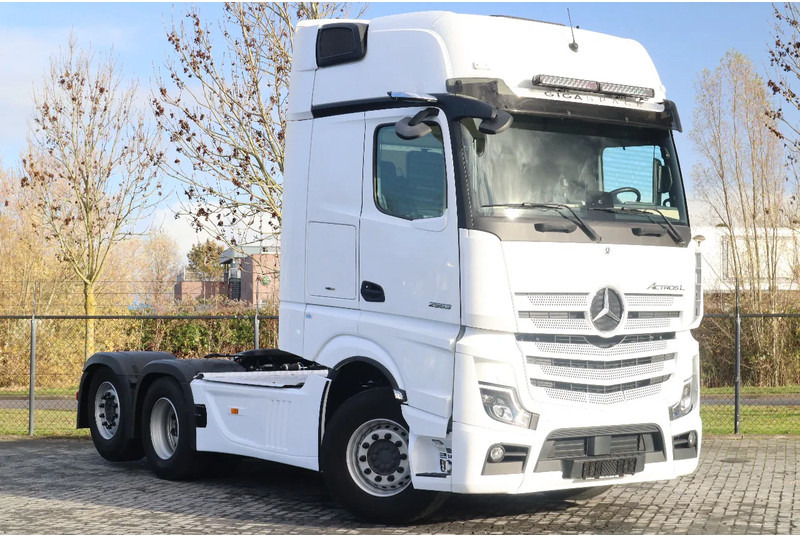 Mercedes-Benz Actros 2553 | 6X2 | 33.000 KM! | RETARDER | EURO 6 | FULL AIR - 트랙터 유닛 : 사진 3 Mercedes-Benz Actros 2553 | 6X2 | 33.000 KM! | RETARDER | EURO 6 | FULL AIR - 트랙터 유닛 : 사진 3