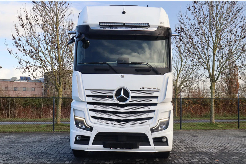 Mercedes-Benz Actros 2553 | 6X2 | FULL AIR | RETARDER | 33.000 KM! | EURO 6 - 트랙터 유닛 : 사진 2 Mercedes-Benz Actros 2553 | 6X2 | FULL AIR | RETARDER | 33.000 KM! | EURO 6 - 트랙터 유닛 : 사진 2