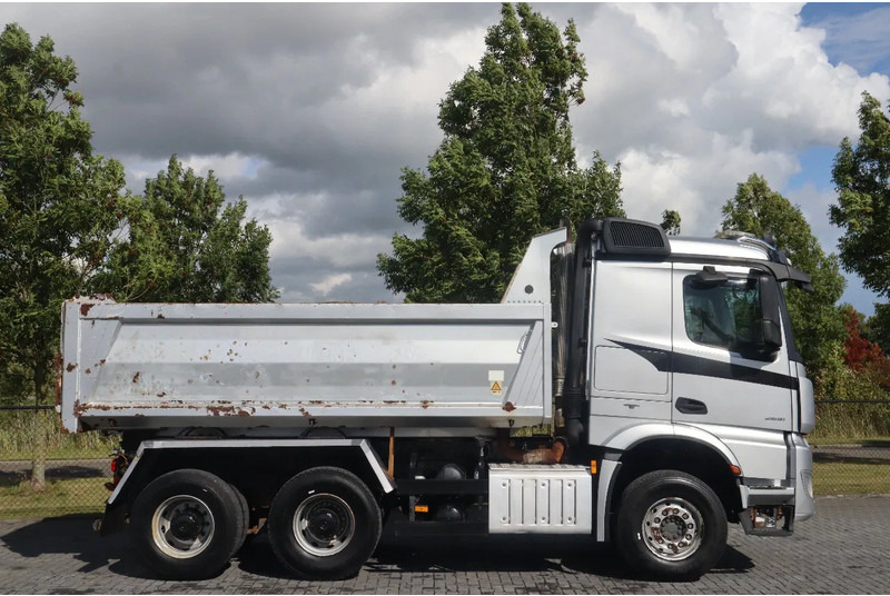 Mercedes-Benz Arocs 2651 | 6X4 | RETARDER | BIG AXLES | EURO 6 - 덤프트럭 : 사진 4 Mercedes-Benz Arocs 2651 | 6X4 | RETARDER | BIG AXLES | EURO 6 - 덤프트럭 : 사진 4