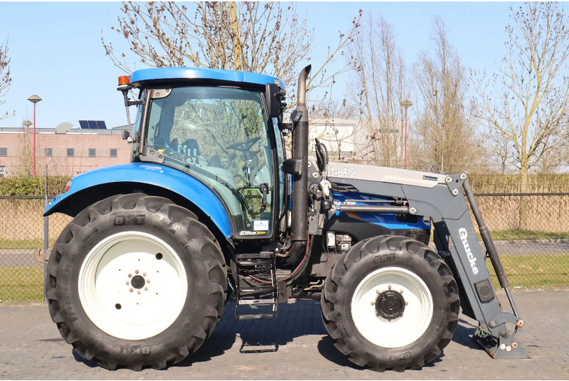 New Holland T6040 | FRONT LOADER | 50KM/H | QUICK COUPLER - 장궤형 트랙터 : 사진 4 New Holland T6040 | FRONT LOADER | 50KM/H | QUICK COUPLER - 장궤형 트랙터 : 사진 4